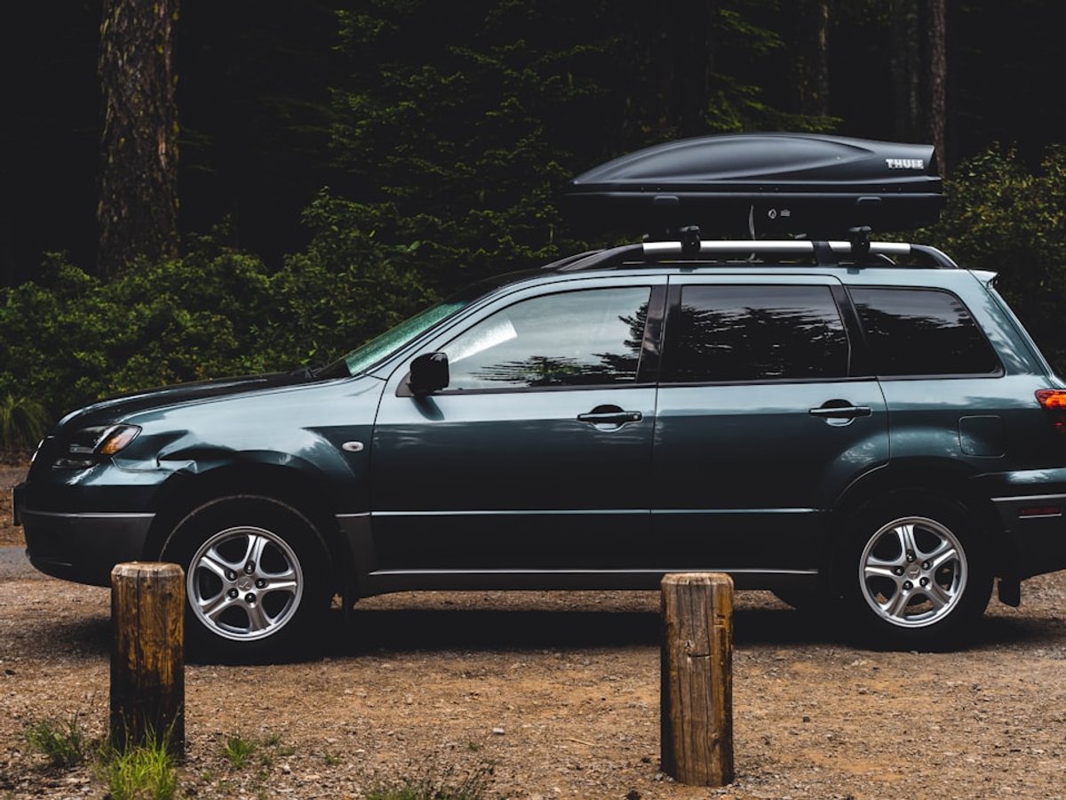 Coffre de toit 440 litres aérodynamique pour voiture